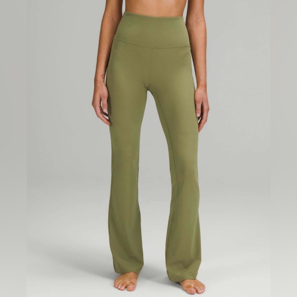 Lululemon Groove Super-High-Rise Flared Pant Nulu 6